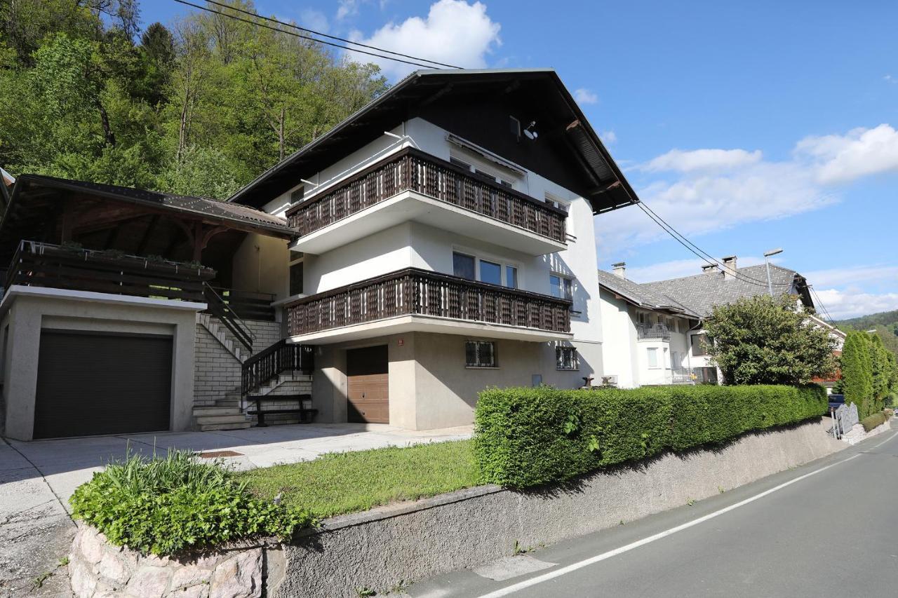 Apartma Dolinar Gorenja Vas  외부 사진